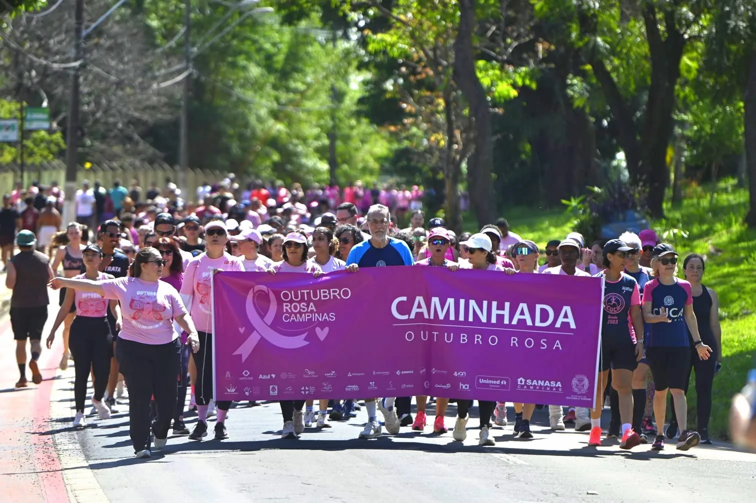 Programação deste domingo teve caminhada