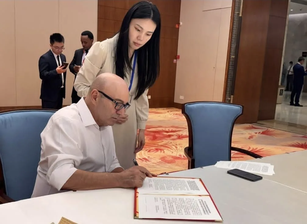 Dário Saadi, encerrou a visita oficial à China neste sábado, 17