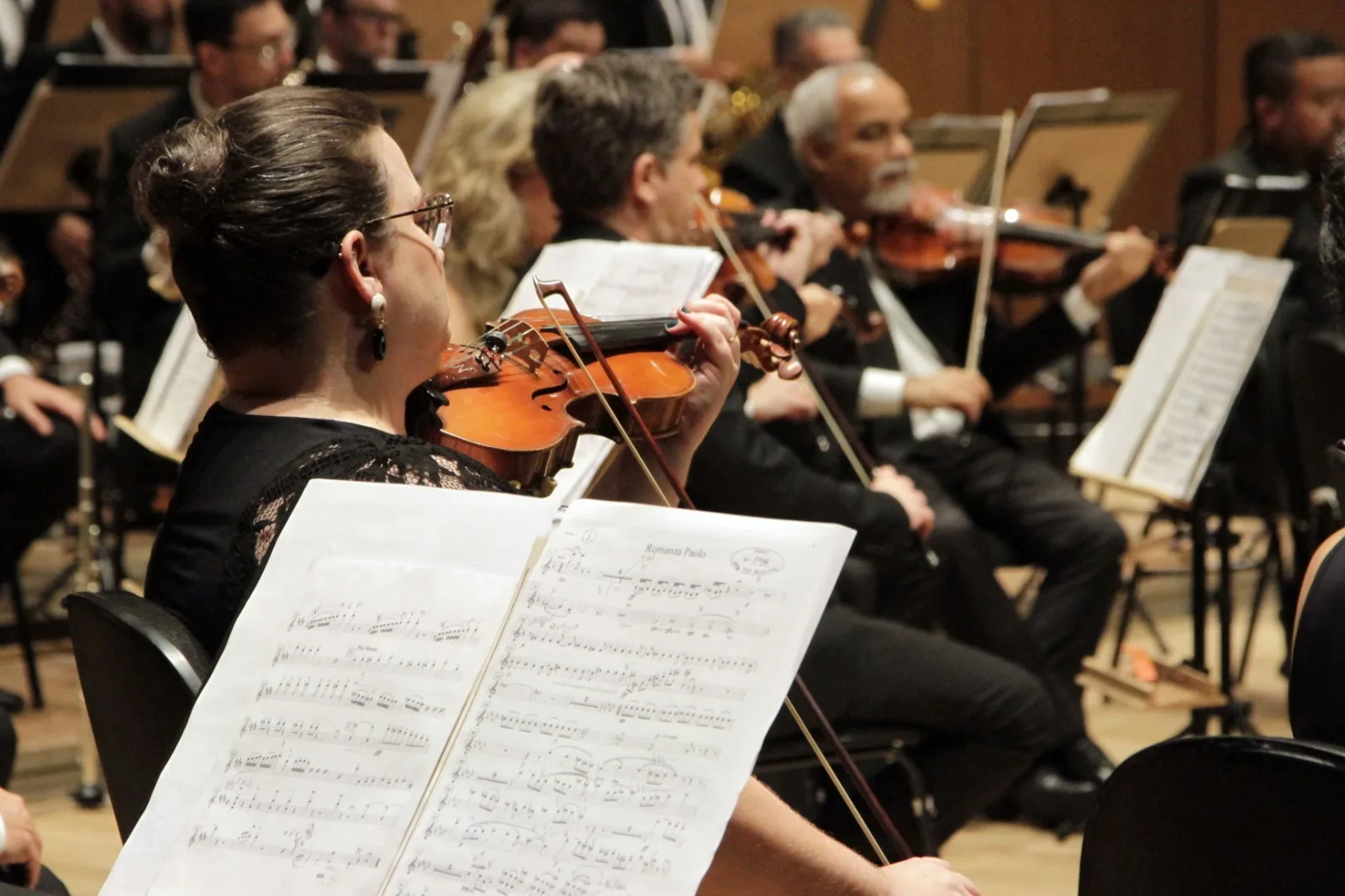Durante o mês, o público poderá conferir obras do repertório sinfônico-coral, música brasileira e clássicos de óperas, musicais e trilhas sonoras de filmes Crédito: Manoel de Brito
