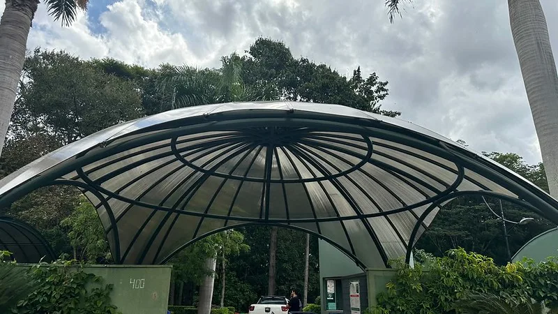 revitalização na entrada do Jardim Botânico e manutenção para o 19º aniversário (8)